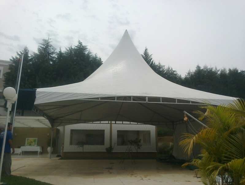 tenda sanfonada jardim
